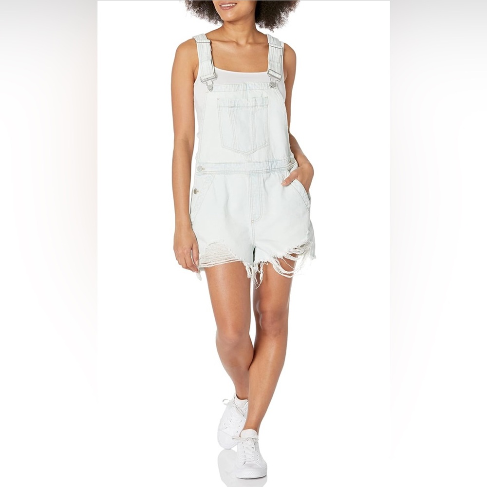 BLANK NYC women’s Luxury Clothing Denim Romper. NWT size Medium